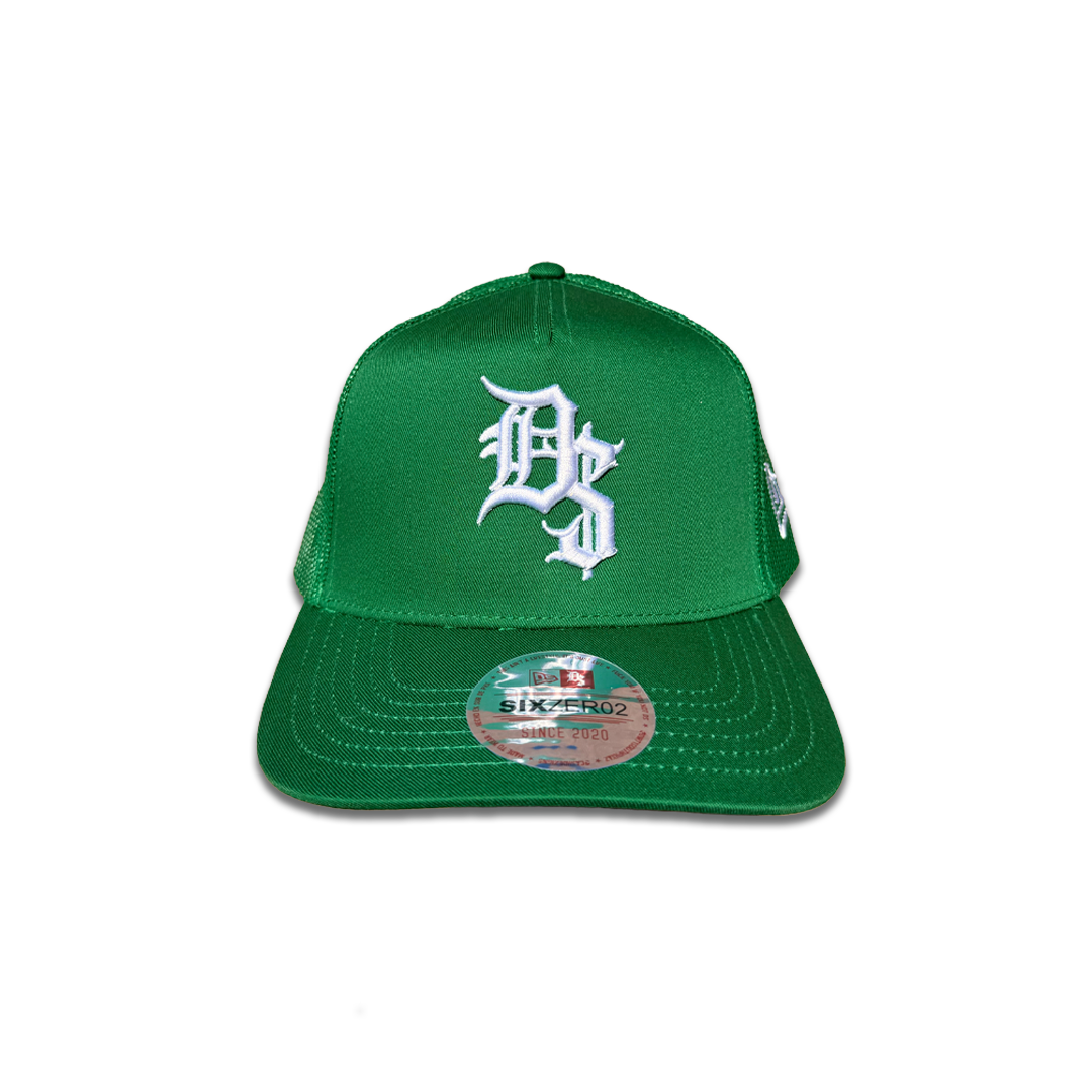D$ HAT (GREEN)