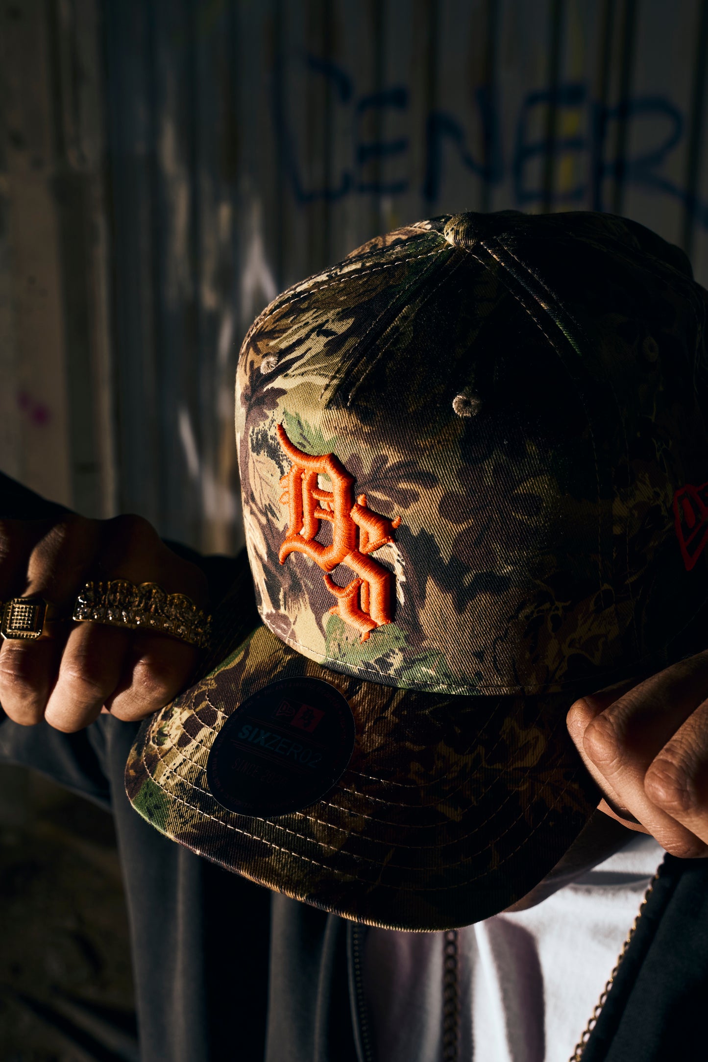 CAMO D$ HAT
